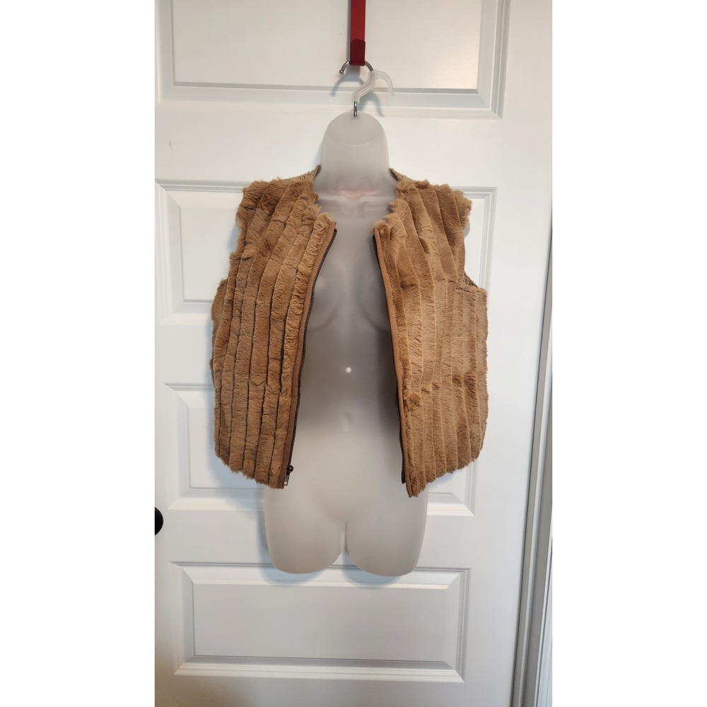 Cynthia Steffe Rabbit Fur Knit Back Vest Size Medium Tan Beige Zip Front - Picture 7 of 13